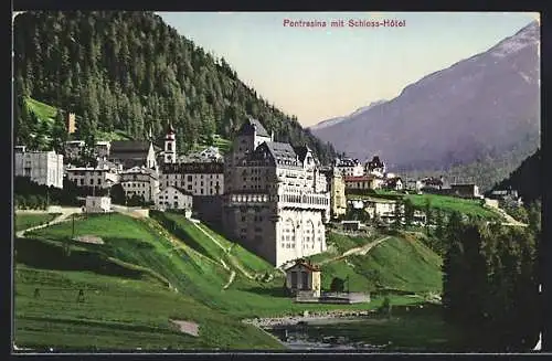 AK Pontresina, Ortspartie mit Schloss-Hotel