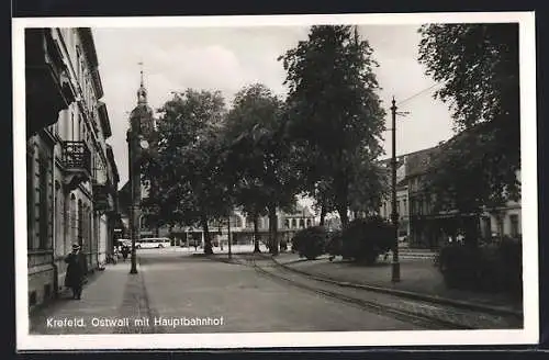 AK Krefeld, Ostwall mit Hauptbahnhof, Strassenpartie