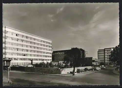 AK Bitburg, Klemens-August-Krankenhaus mit Strassenpartie