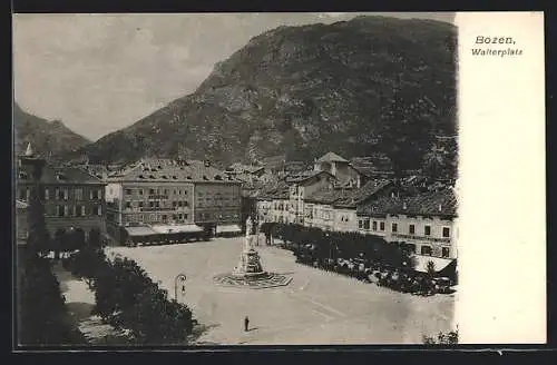 AK Bozen, Walterplatz mit Denkmal