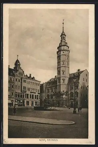 AK Gera, Strassenpartie mit Geschäften, Rathaus und Brunnen