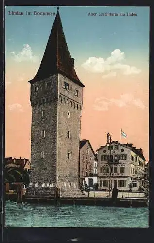 AK Lindau im Bodensee, Hotel Helvetia und alter Leuchtturm am Hafen