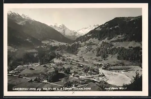 AK Landschau /Vorarlberg, Ortsansicht gegen Sulzfluh u. 3 Türme