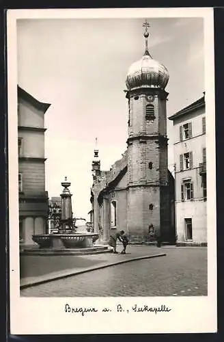 AK Bregenz a. B., Seekapelle mit Brunnen