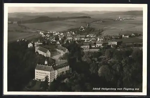 AK Heiligenberg / Baden, Teilansicht mit Schloss, Fliegeraufnahme