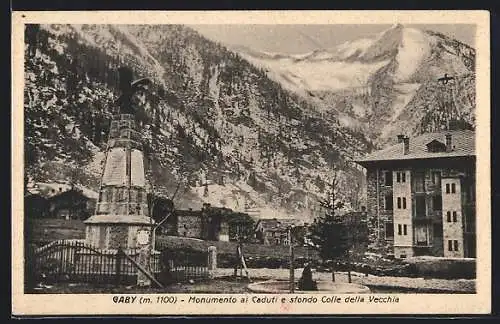 AK Gaby, Monumento ai Caduti e sfondo Colle della Vecchia