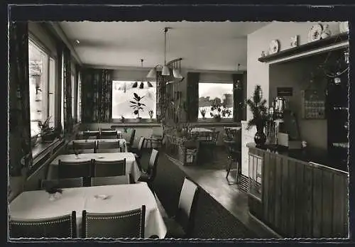 AK Oberharmersbach-Löcherberg /Schwarzw., Gasthaus Schwarzwald-Idyll L. Kempf, Innenansicht