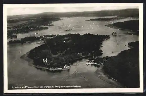 AK Potsdam, Generalansicht der Pfaueninsel, Fliegeraufnahme