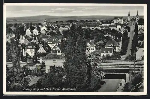 AK Ludwigsburg / Württ., Ortsansicht mit Stadtkirche