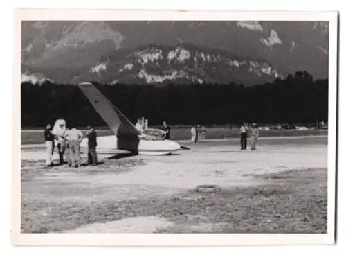 37 Fotografien Ansicht Kirchheim / Teck, Flugplatz Hahnweide, Segelflugzeuge, Schlepp-Flugzeug, Hangar, Segelflieger u.a