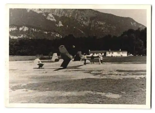 37 Fotografien Ansicht Kirchheim / Teck, Flugplatz Hahnweide, Segelflugzeuge, Schlepp-Flugzeug, Hangar, Segelflieger u.a