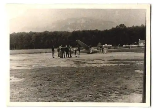 37 Fotografien Ansicht Kirchheim / Teck, Flugplatz Hahnweide, Segelflugzeuge, Schlepp-Flugzeug, Hangar, Segelflieger u.a