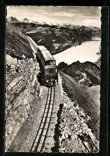 AK Brienzer Rothorn, Bergbahn vor dem Brienzersee