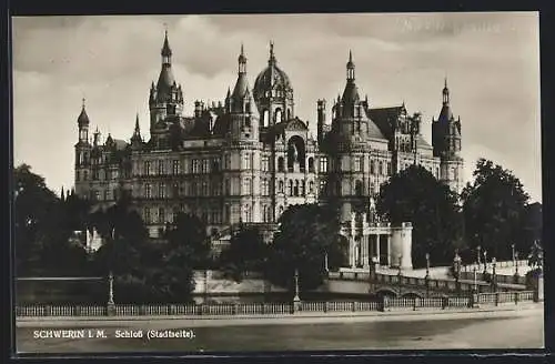 AK Schwerin i. M., Schloss Stadtseite