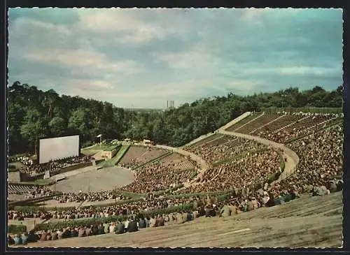 AK Berlin-Charlottenburg, Die gut gefüllte Waldbühne