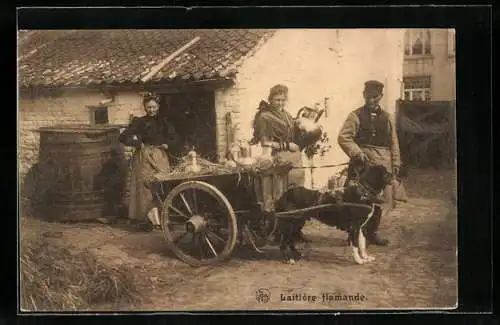 AK Flämische Milchbauern mit Hundegespann vor ihrem Haus