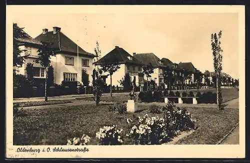 AK Oldenburg i. O., Schleusenstrasse mit Standbild