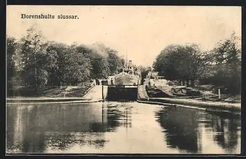 AK Borenshult, Borenshults slussar