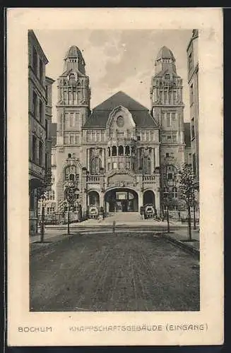 AK Bochum, Frontalansicht des Knappschaftsgebäudes, Eingangsportal