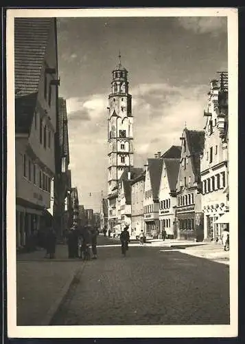 AK Lauingen an der Donau, Strassenpartie mit Blick zur Kirche