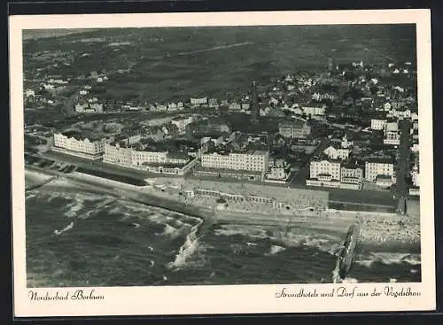 AK Borkum, Strandhotels und Stadt aus der Vogelschau