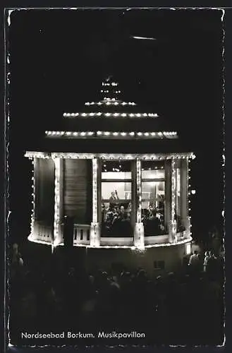 AK Borkum, Beleuchteter Musikpavillon bei Nacht
