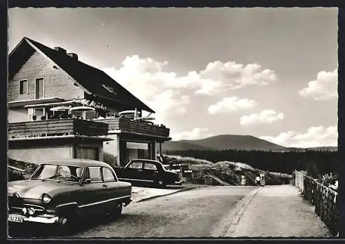 AK Schulenberg /Harz, Café Muhs mit geparkten Autos