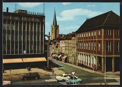 AK Euskirchen, Kreissparkasse, Strassenpartie mit Geschäften, Leuten, Post