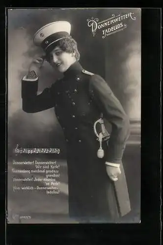 AK Donnerwetter tadellos!, Frau in Uniform mit Säbel salutiert