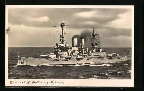 AK Linienschiff Schleswig-Holstein der Kriegsmarine auf hoher See