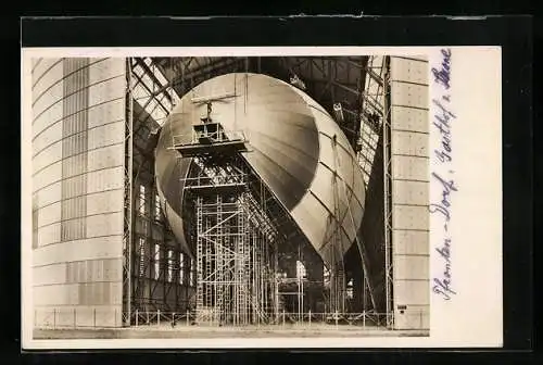AK Zeppelin LZ 129 in Bau, Werkshalle