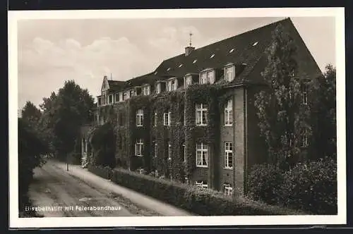 AK Oldenburg /Oldbg., Das Diakonissenhaus Elisabethstift mit Feierabendhaus