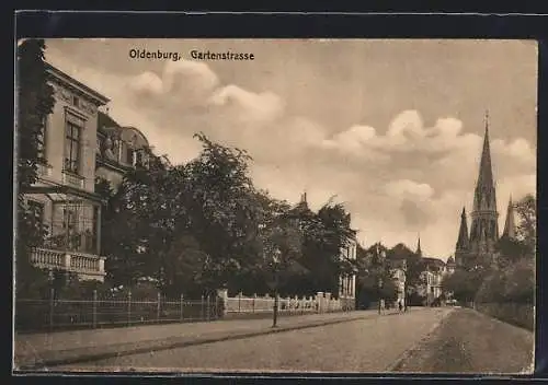AK Oldenburg / Oldenburg, Gartenstrasse mit Blick zur Kirche
