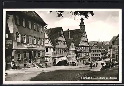 AK Backnang, Marktstrasse mit Gasthaus zum Löwen, Oberer Apotheke A. Roser und Rathaus