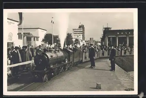 AK Düsseldorf, Grosse Ausstellung 1926, Liliputbahn im Ausstellungsgelände