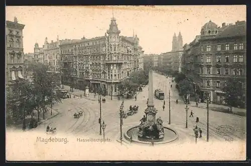 AK Magdeburg, Strassenbahn am Hasselbachplatz nebst Denkmal