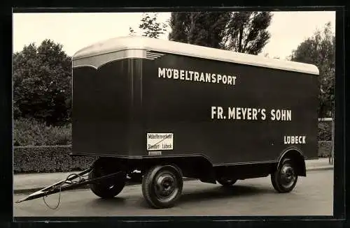 Fotografie Ackermann-Fahrzeugbau Wuppertal, Lastwagen Aufbauten, LKW - Anhänger Möbeltransport Fr. Meyer's & Sohn Lübeck