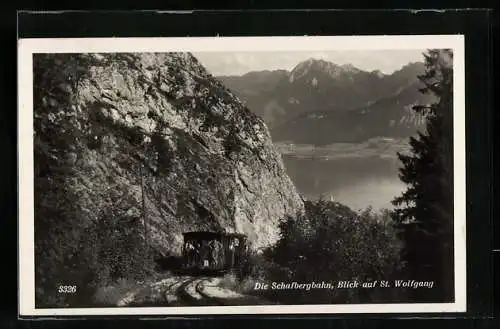 AK St. Wolfgang, Schafbergbahn mit Blick auf den Ort, Bergbahn