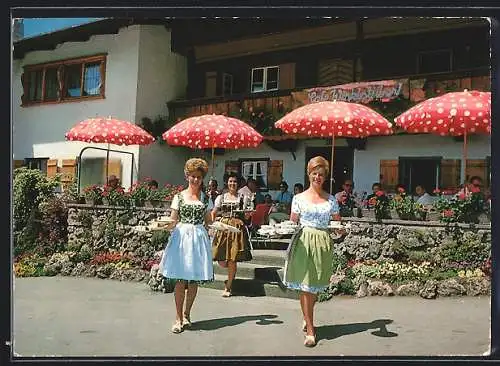 AK Winkl bei Fischbachau, Kellnerinnen vor dem Café Winklstüberl, Inh. Sepp und Thekla Mairhofer