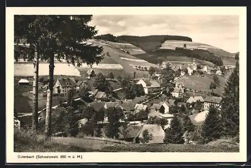 AK Gütenbach /Schwarzw., Ortsansicht von einem Aussichtspunkt aus