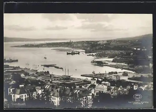 AK Sundsvall, Küstenpanorama mit Hafen