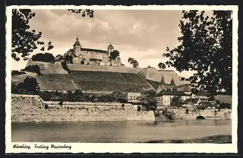 AK Würzburg, Festung Marienberg, vom Wasser gesehen