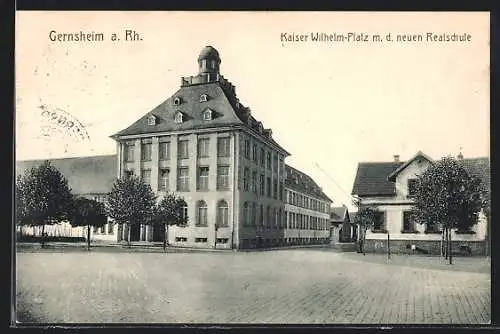 AK Gernsheim a. Rh., Kaiser Wilhelm-Platz mit neuer Realschule