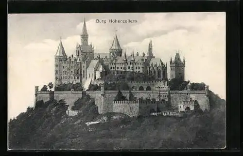 AK Burg Hohenzollern, Gesamtansicht