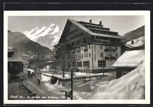 AK St. Anton am Arlberg, Hotel Post, Ortspartie im Winter