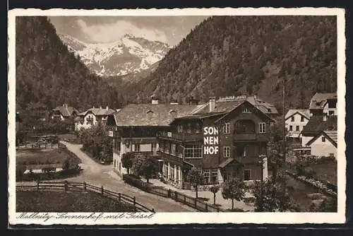 AK Mallnitz, Gasthaus Sonnenhof mit Geisel u. Feldseekopf