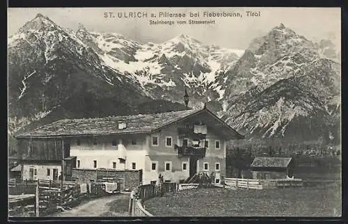 AK St. Ulrich am Pillersee, Gasthaus Strasserwirt mit Blick auf die Steinberge