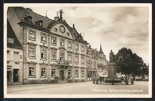 AK Offenburg, Rathaus mit Drake Denkmal