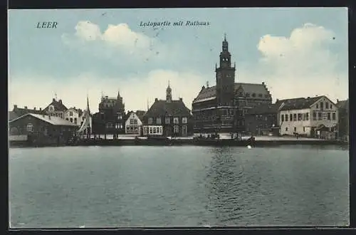 AK Leer / Ostfriesland, Ledapartie mit Rathaus