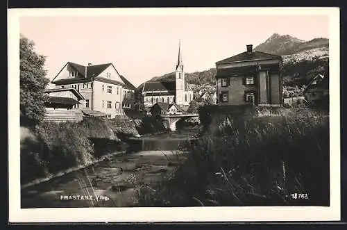 AK Frastanz /Vlbg., Blick vom Fluss zur Kirche
